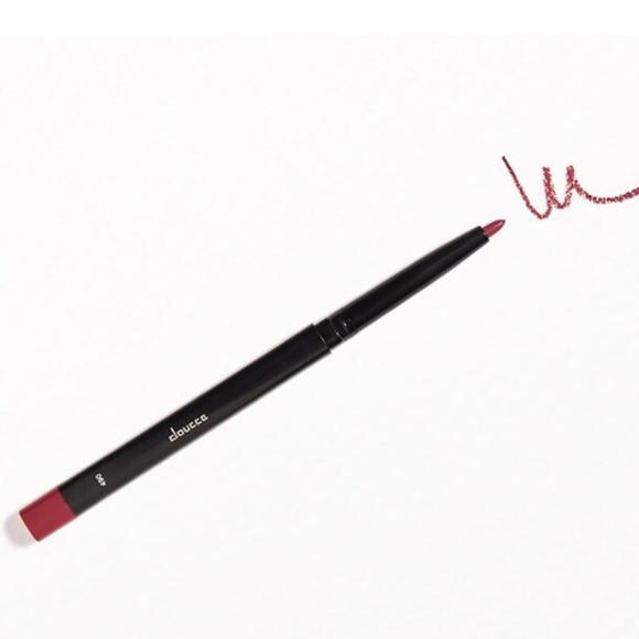 (3/30$) DOUCCE Lip Definer Twist in 490 - Picture 1 of 3